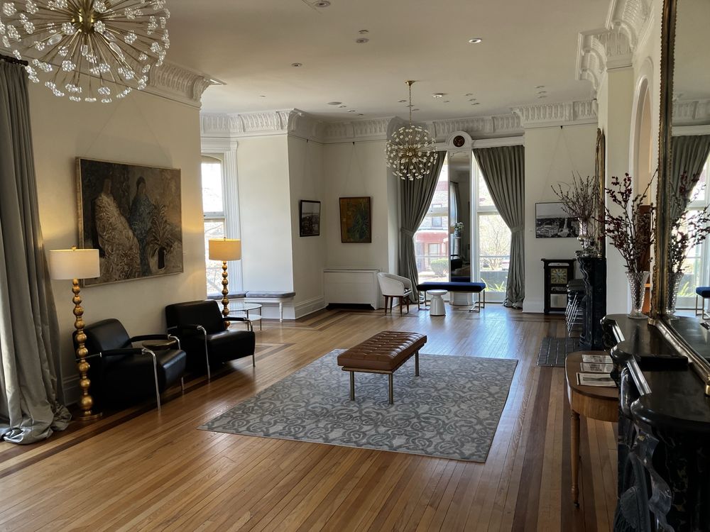 Governor's Mansion Inn and Cafe Logo