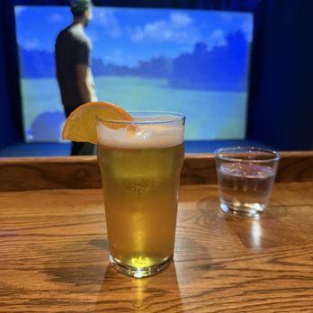 Paddle and Par - Beer - Pickleball Near Me - Beverly Hills, Michigan