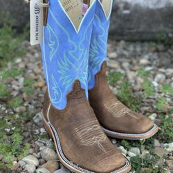 Shoe & Boot Outlet - Boot!