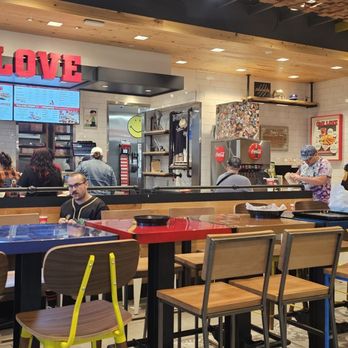 Raising Cane's Chicken Fingers - Fast Food Near Me - Jacksonville, Florida Raising Cane's Chicken Fingers - Fast Food Near Me - Jacksonville, Florida