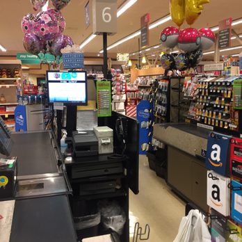 Vons - Huge Vons store - Grocery Near Me - Santa Clarita, California