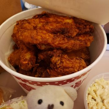 Dinah's Chicken - Big Bucket of Chicken! Delicious! #friedchicken #dinahschicken #bucket - Chicken Shop Near Me - Glendale, California Dinah's Chicken - Big Bucket of Chicken! Delicious! #friedchicken #dinahschicken #bucket - Chicken Shop Near Me - Glendale, California