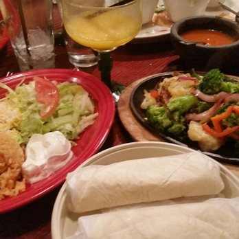 Taqueria Moroleon - Margarita and veggie fajitas! (Notice the large broccoli and cauliflower florets) A little awkward but tasty. - Mexican Near Me - Avondale, Pennsylvania Taqueria Moroleon - Margarita and veggie fajitas! (Notice the large broccoli and cauliflower florets) A little awkward but tasty. - Mexican Near Me - Avondale, Pennsylvania