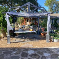 Clipper House Inn - Champagne Mimosa Bar