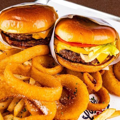 Lola's Burgers by null