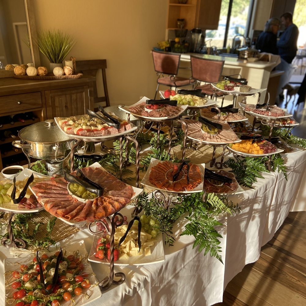 Robert's Catering - Caterers Near Me - Chandler, Arizona