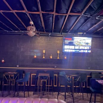 Cork and Thorn - Wall seating - Lounges Near Me - Las Vegas, Nevada