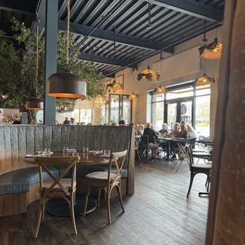 24 Middleton - Interior - Bars Near Me - Okahumpka, Florida