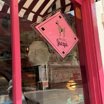 Patisserie Jacqui - Outside - Patisserie/Cake Shop Near Me - Bisbee, Arizona Patisserie Jacqui - Outside - Patisserie/Cake Shop Near Me - Bisbee, Arizona