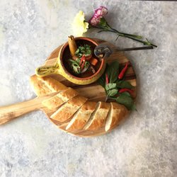 Bánh Mì Très Bon - Richmond - Vietnamese Beef Stew. Savouring spices and scrumptious bread. A hearty meal that will warm your soul during winter months.