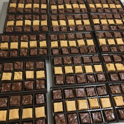 Aunt Mabel's Fudge - Assorted fudge gift boxes
