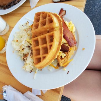 Bee Brothers - Breakfast & Brunch Near Me - Romeoville, Illinois