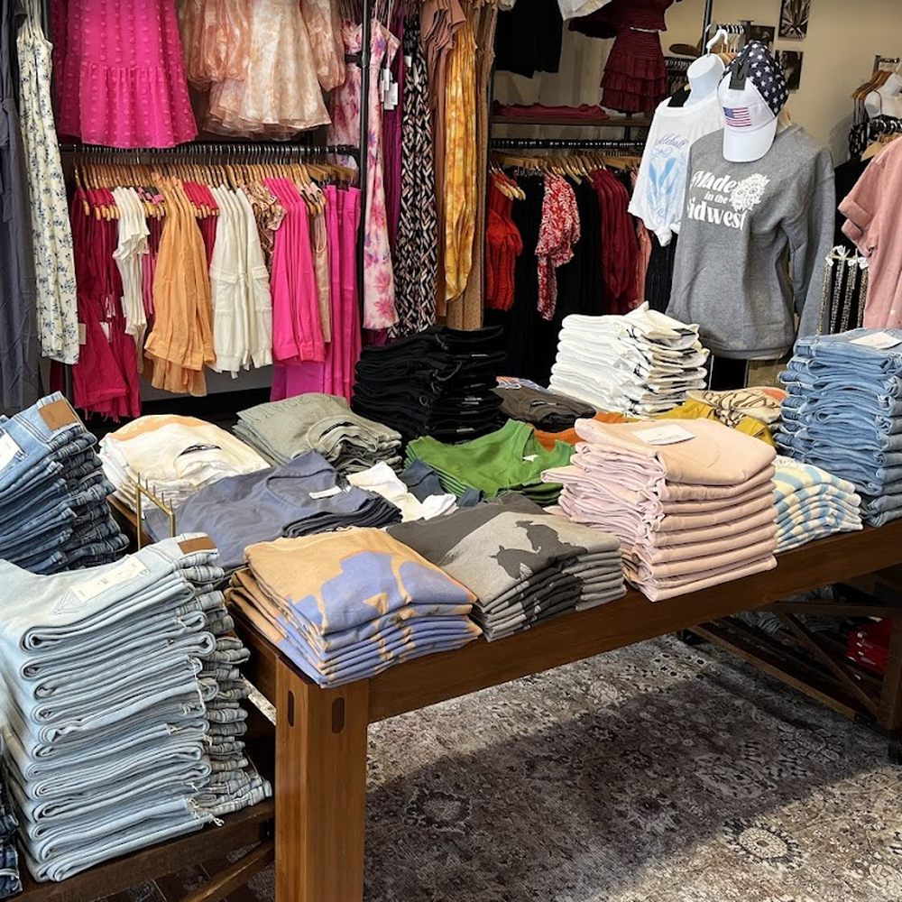TOP 10 BEST Vintage Clothing Stores near Algonquin, IL - Updated