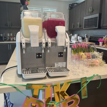 Frozen Kiss Bar - Party Equipment Rentals Near Me