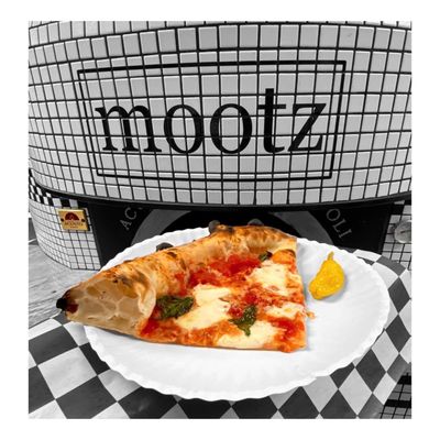 mootz by null