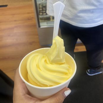 Liled's Candy Kitchen - Pineapple Dole Whip - Candy Stores Near Me - Vallejo, California