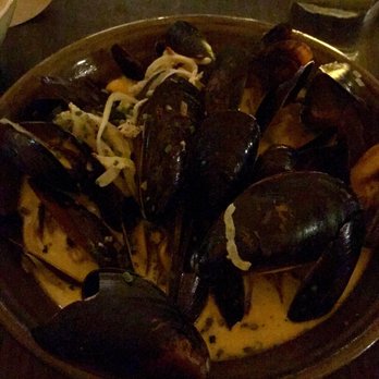 OAK Long Bar + Kitchen - Mussels - Bars Near Me - Boston, Massachusetts