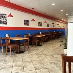 Oh G Burger - Interior