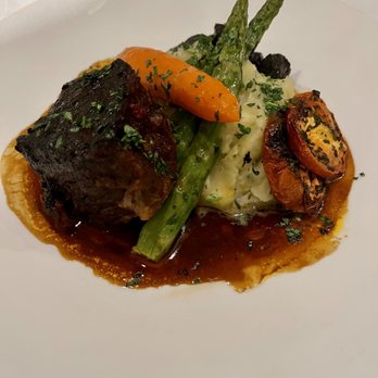 Lahaina Grill - Short rib - Seafood Near Me - Lahaina, Hawaii Lahaina Grill - Short rib - Seafood Near Me - Lahaina, Hawaii