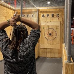 Apex Entertainment - Lining up to Chuck an axe at the wooden target!