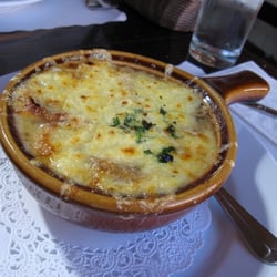 Chez Maman East - French Onion Soup