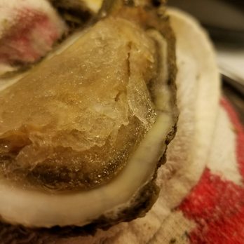 El 7 Mares Restaurant - Montebello - Frozen oysters unacceptable - Mexican Near Me - Los Angeles, California