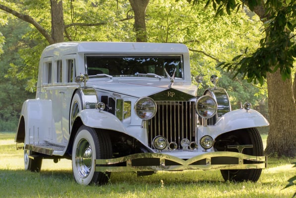 Excellent Limo & Livery