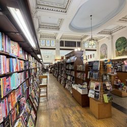 Munro's Books