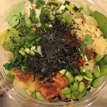 Poki Star - Large poke bowl with the crazy sauce - Hawaiian Near Me - Huntington Beach, California