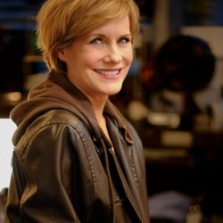 A texturized lady haircut creates an effortless, lived-in hairstyle that adds dimension and movement, perfect for a relaxed, stylish look.
