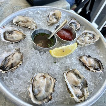 Salt & Stone - Wine Bars Near Me - Kenwood, California