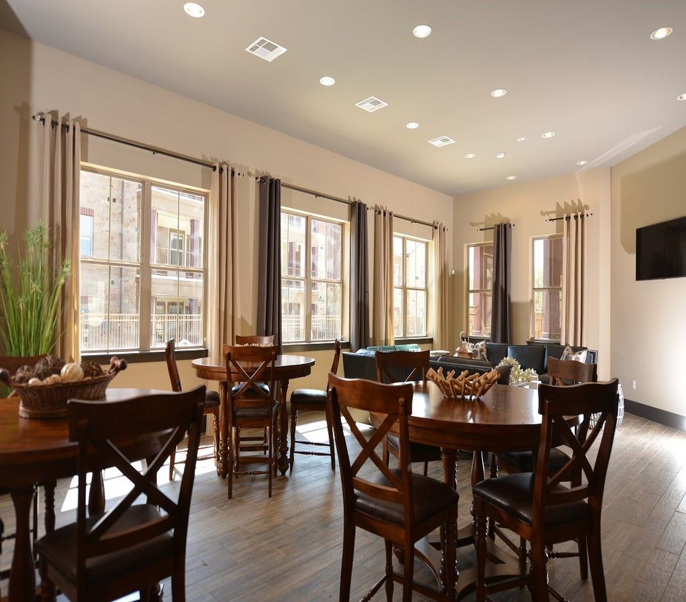 THE LAKESHORE Updated August 2024 16 Photos & 10 Reviews 300 E