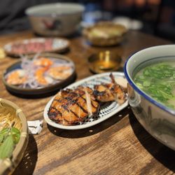 Súp Vietnamese Phở & Grill - Chicken pha in the foreground added shrimp, and rib eye in the background for the sizzle pha.