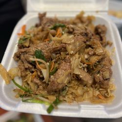 China King Restaurant - Beef chow fun, super tasty