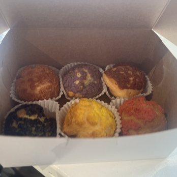 Puffy Pandy - 1/2 Dozen Cream Puffy Flight - Desserts Near Me - Seattle, Washington