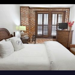 Park Plaza Hotel - Medium price room