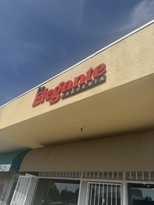 La Elegante Taqueria by null