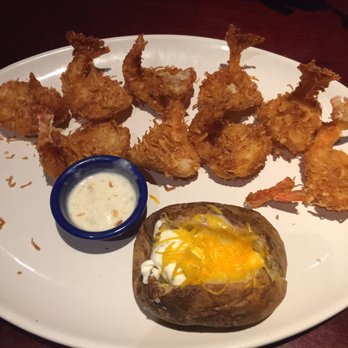 Red Lobster - Coconut shrimp with piña colada sauce - Seafood Near Me - Bakersfield, California Red Lobster - Coconut shrimp with piña colada sauce - Seafood Near Me - Bakersfield, California