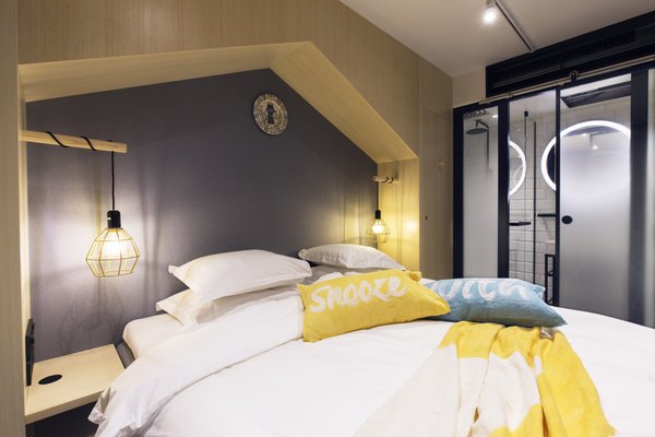 Hotel With Urban Deli by null