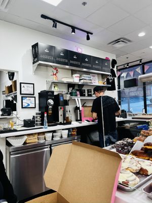 Tepuy Donuts by null