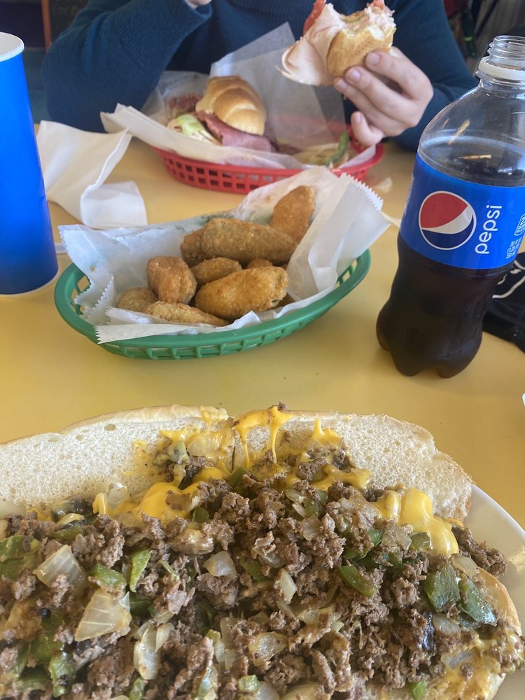 HOAGIE HUT Updated September 2024 12 Photos & 33 Reviews 164