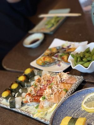 Tokyo Sushi by null