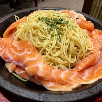 Super Pan - Salmon garlic noodles - Teppanyaki Near Me - San Francisco, California