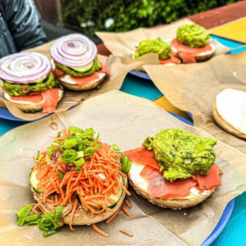Los Bagels - CASEY'S THAI + IZZY'S GUAC 'N LOX - Bakeries Near Me - Arcata, California