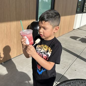 Starbucks - Ordered a drink & cake pop. - Coffee & Tea Near Me - Tolleson, Arizona Starbucks - Ordered a drink & cake pop. - Coffee & Tea Near Me - Tolleson, Arizona