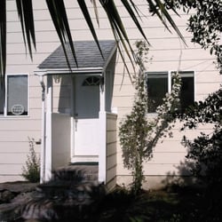 Annie's Cottage - Through this door, a peaceful getaway.