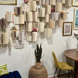 Byrdhouse Books