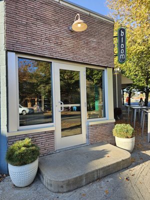 bloom Restaurant & Wine Bar by null