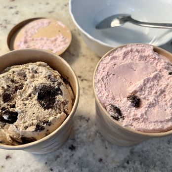 Tropic Ice Cream - Coffee with cookie (left) & black cherry (right) - Ice Cream & Frozen Yogurt Near Me - Cocoa, Florida