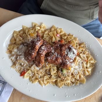 The Cheesecake Factory - Louisiana Chicken Pasta - Desserts Near Me - Wauwatosa, Wisconsin The Cheesecake Factory - Louisiana Chicken Pasta - Desserts Near Me - Wauwatosa, Wisconsin